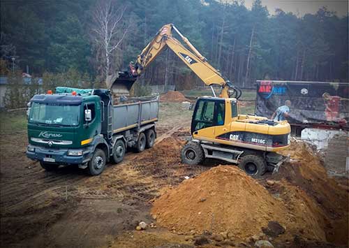 Roboty ziemne koparką